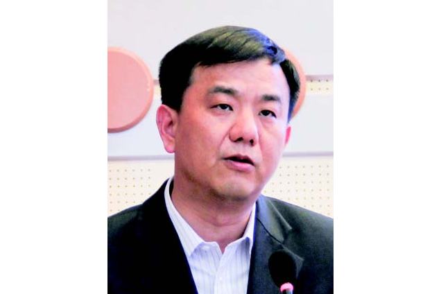 陈栋