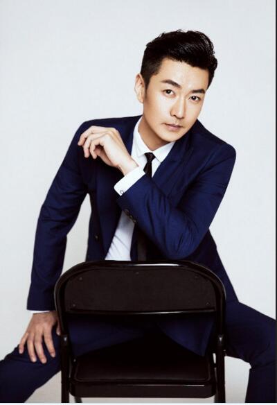  p>李进荣,1975年3月17日出生于湖南,中国男演员,毕业于 a target="