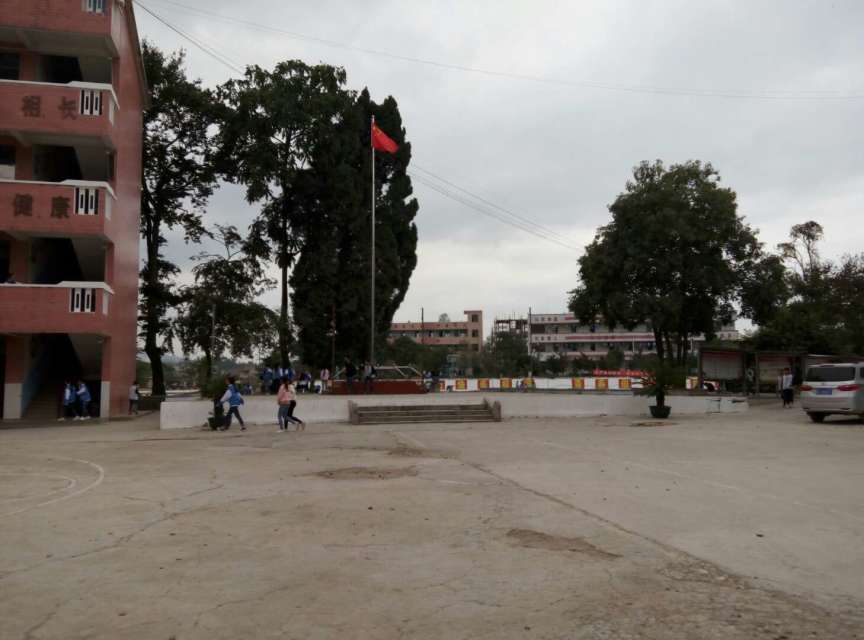  p>惠水县第四中简称惠水四中,学创建于1993年,原名为台惠联谊学校