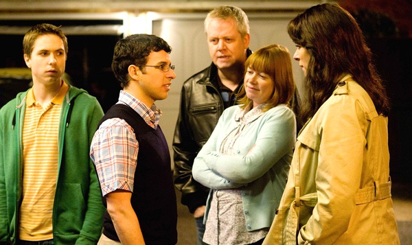  p>《中间人》是2011年上映的喜剧电影,由本·帕尔默执导, a target="