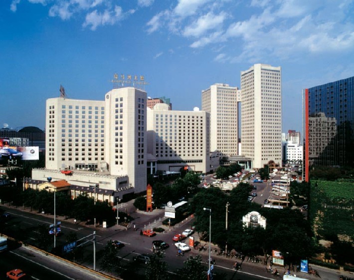 北京亮马河大厦