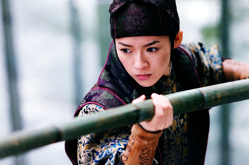  p>章子怡,1979年2月9日出生于北京,华语影视女演员,制片人,毕业于 a