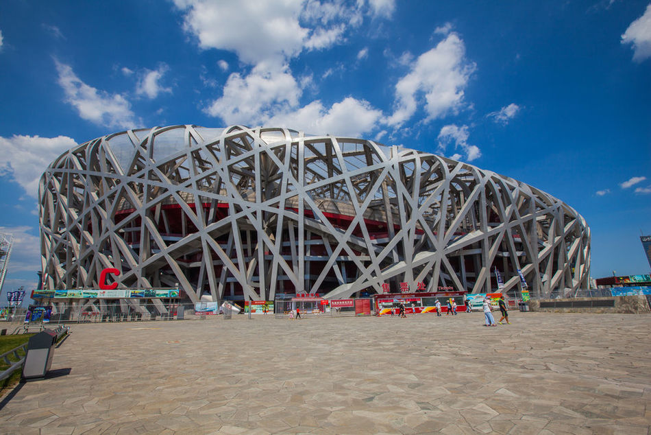  p>国家体育场(鸟巢)位于 a target="_blank" href="/item/北京奥林