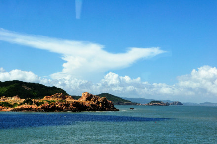  p>竹屿岛景区位于浙江温州洞头本岛东面,距县城 a target="_blank"