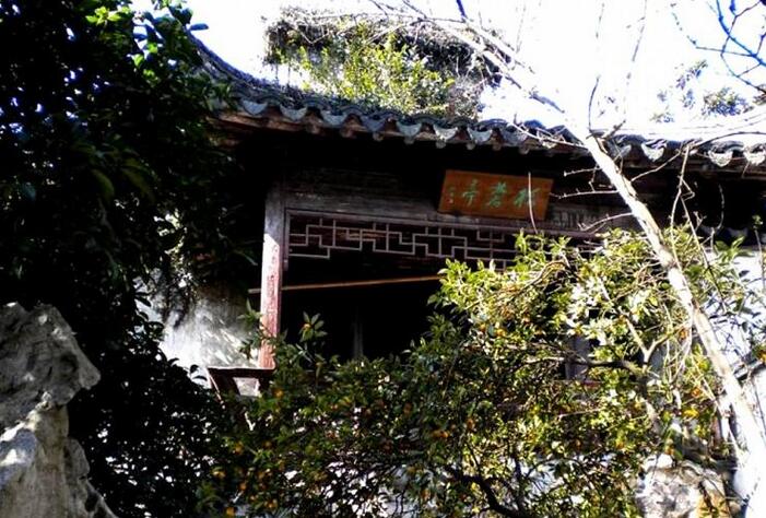  p>残粒园是古典园林建筑,位于苏州市装驾桥巷34号,始建于清代.