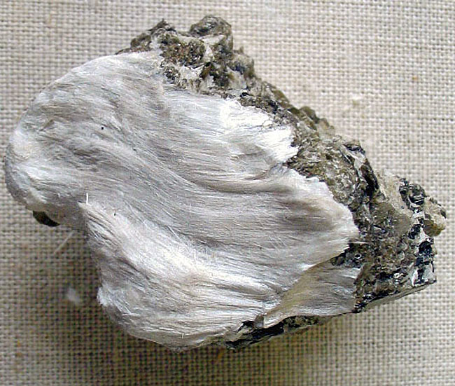 href="/item/石棉/102559" data-lemmaid="102559">石棉 /a>自身纤维