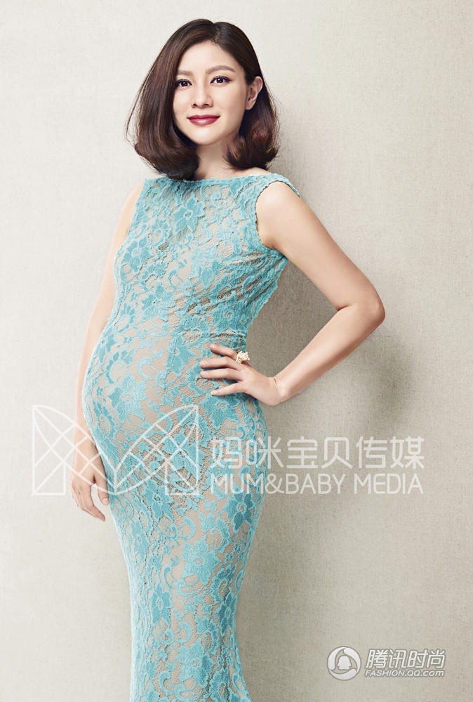  p>胡可,1975年12月1日出生于浙江省嘉兴市,中国内地女演员,主持人.