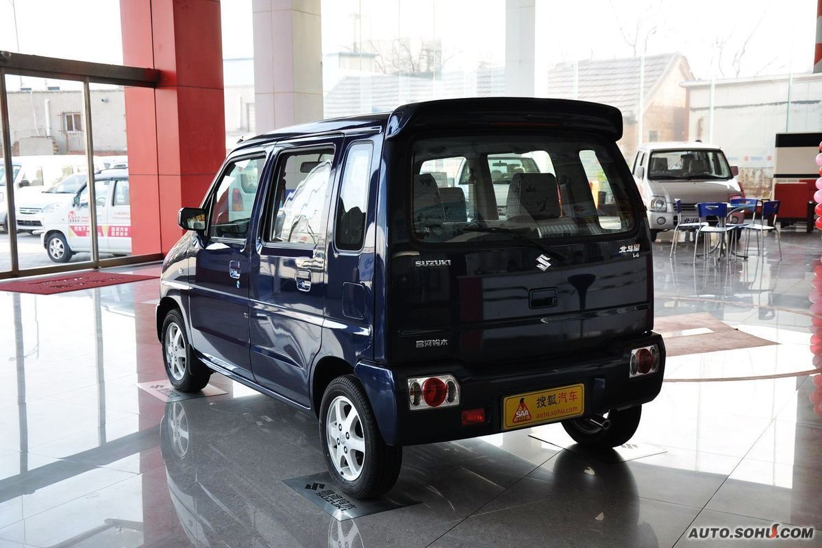  p>铃木北斗星是日本铃木公司推出的汽车品牌. /p>