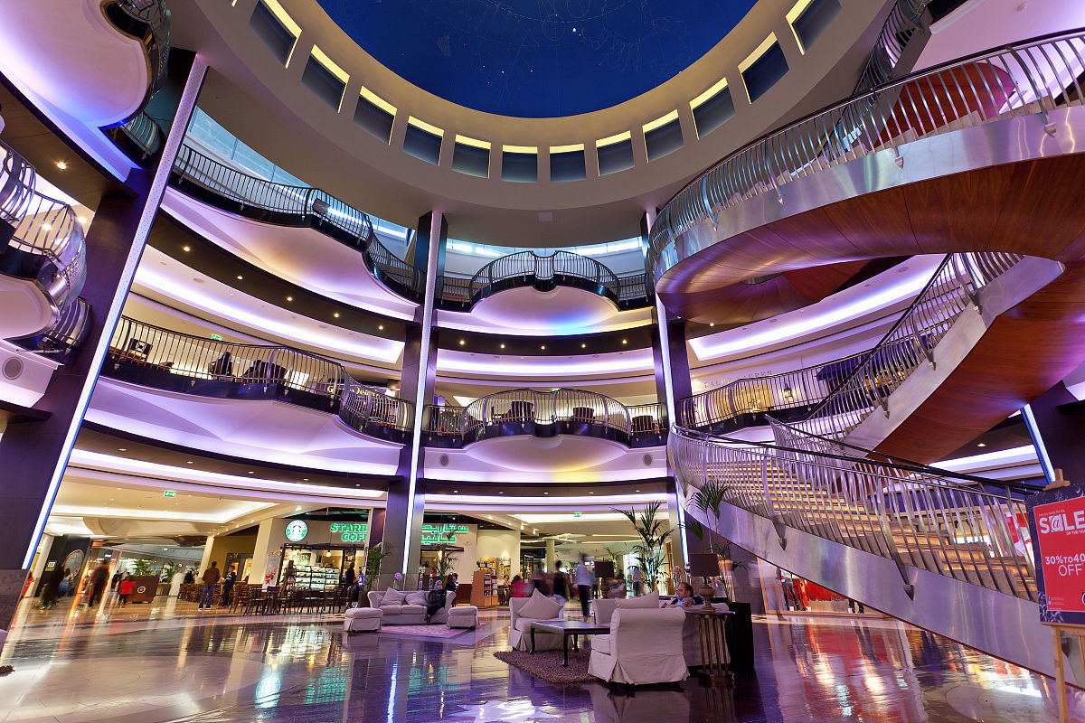  p>mall n. 购物商场, 商业街, 林荫路.