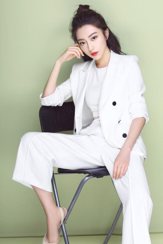  p>陈瑾如,1992年5月1日出生于山东省青岛市,毕业