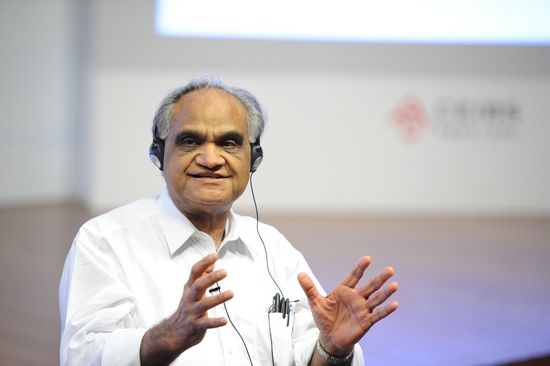  p>拉姆·查兰(ram charan,1939年至今),男,国籍:美国,是当代最具影响