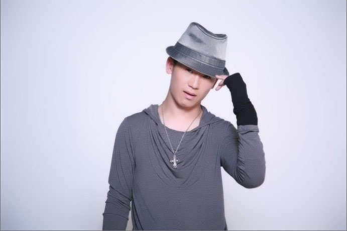  p>《小芳啊小芳》是任立佳演唱的一首流行歌曲,由音乐人 a target="