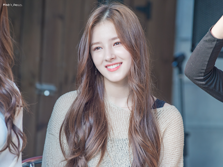  p data-id="gnyx41snt5">nancy,本名李承利,2000年4月13日出生于 a