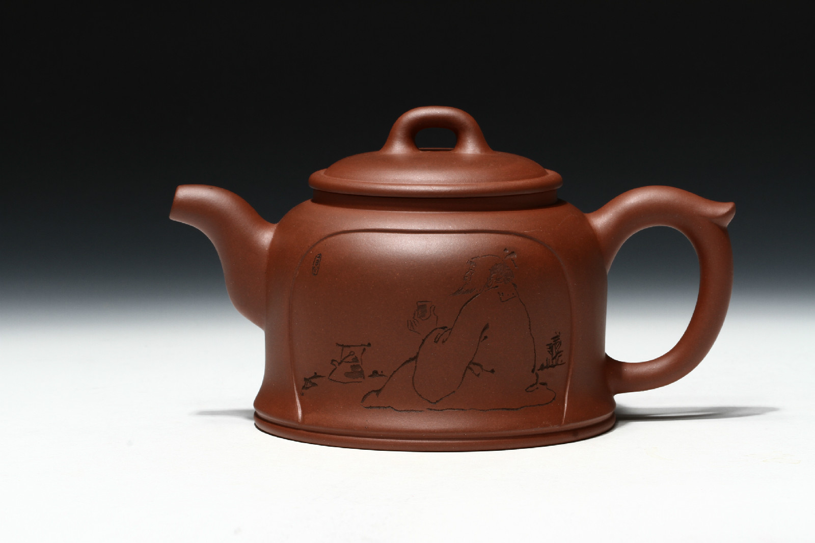  p data-id="gnaxh7d8jp">徐英,工艺美术师优秀青年陶艺家龙山堂紫砂