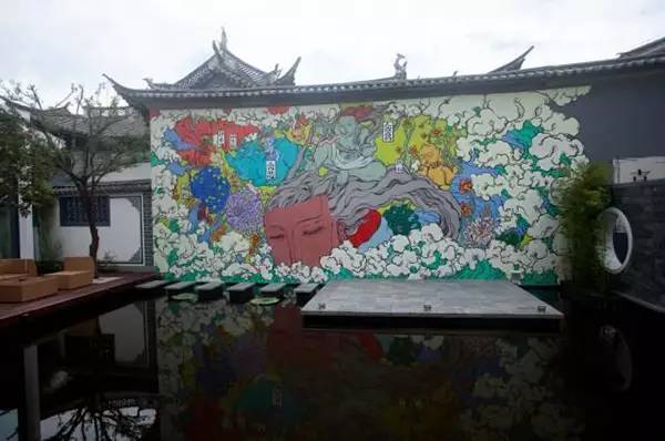 青年画家,毕业于清华大学美术学院绘画系,代表作品《文那经》