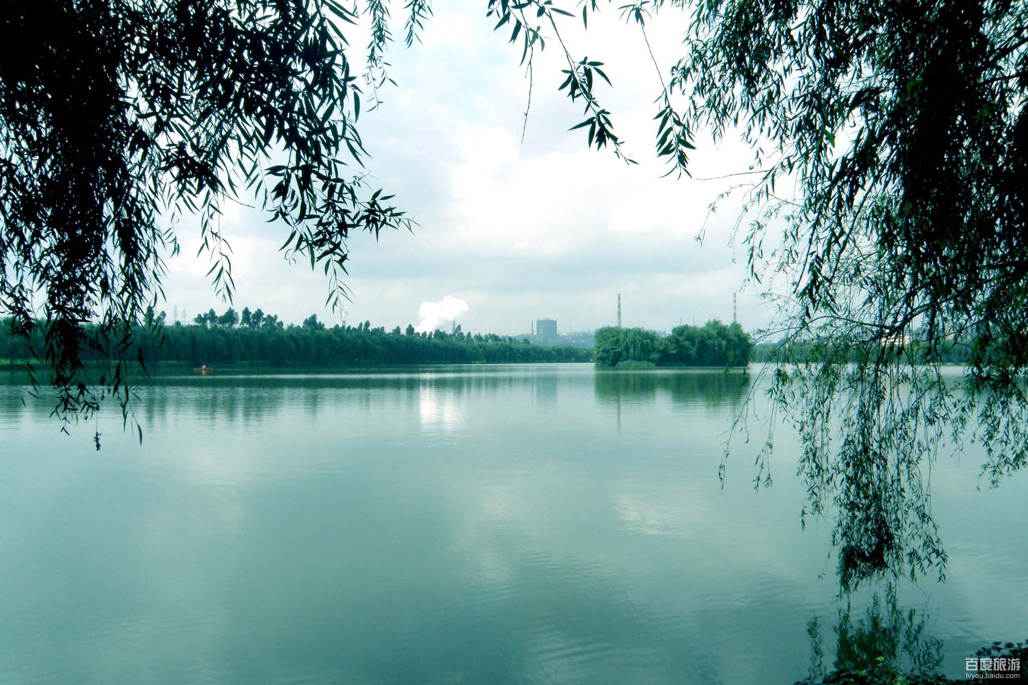  p>滇池,亦称 a target="_blank" href="/item/昆明湖/13481880" data