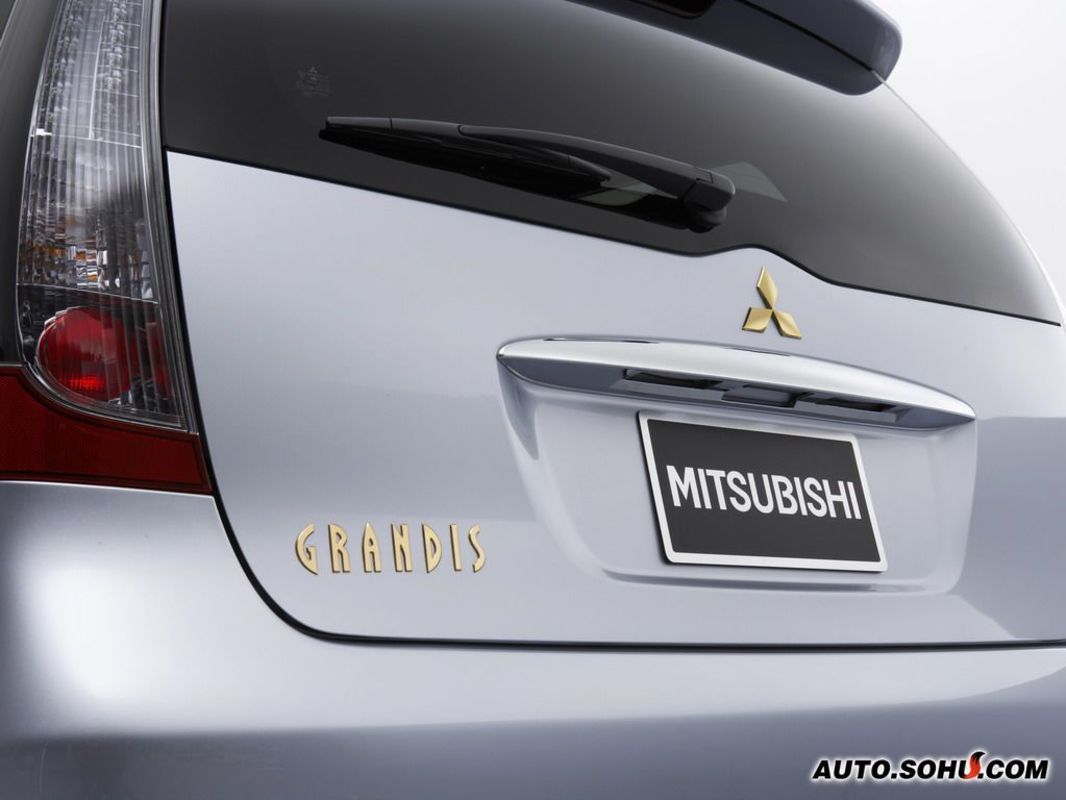 data-lemmaid="2847075">格蓝迪 /a>采用三菱全新的mivec发动机,排量