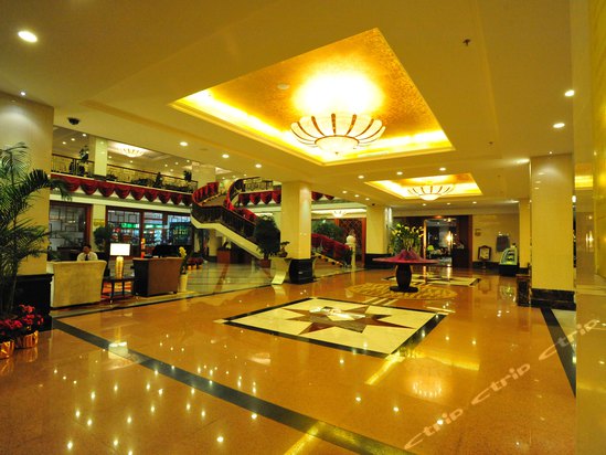 大理美登大酒店