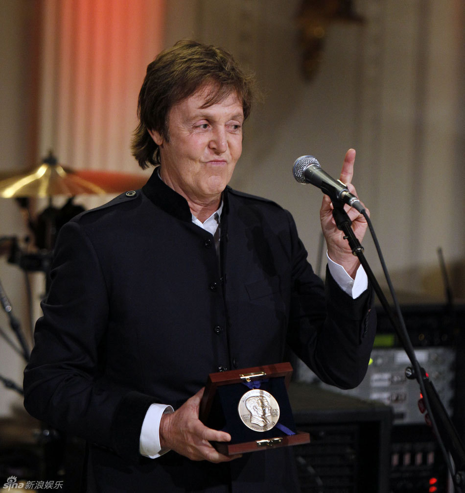  p>保罗·麦卡特尼 i>(paul mccartney) /i>,全名詹姆斯·保罗