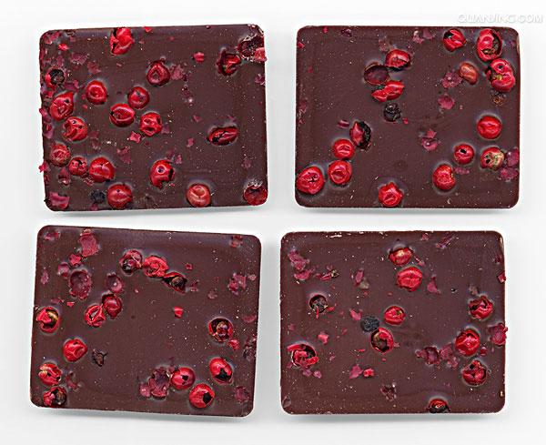  p data-id="gnbk8dizvm">红胡椒是巴西胡椒树的果实.