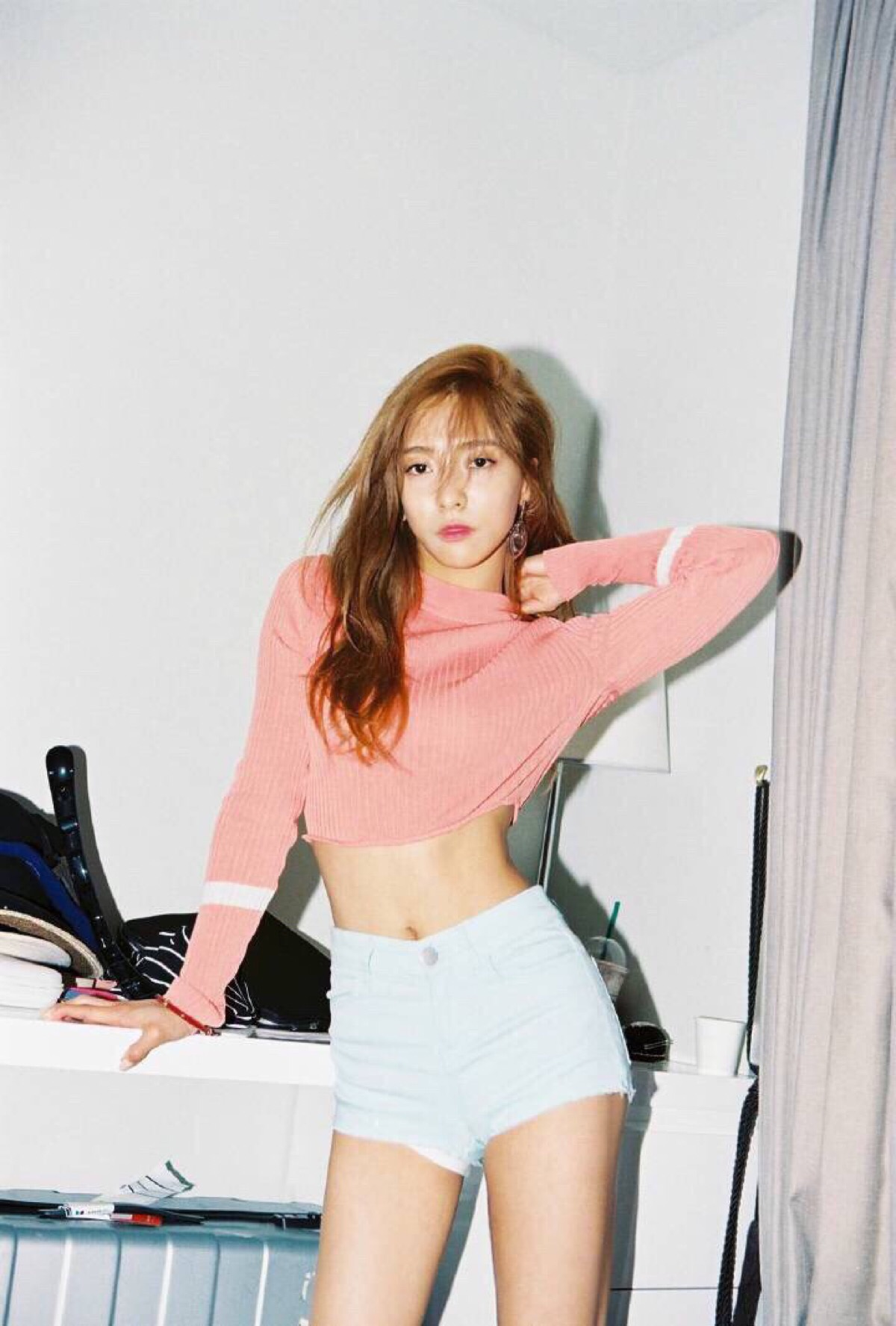  p>朴善怜(luna),1993年8月12日出生于韩国首尔.