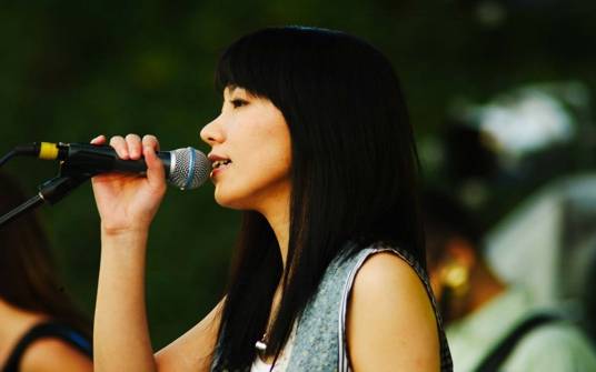 2012曹方浅彩虹Live Tour全国唱游上海站_百度百科