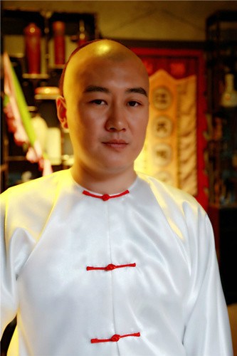 张航