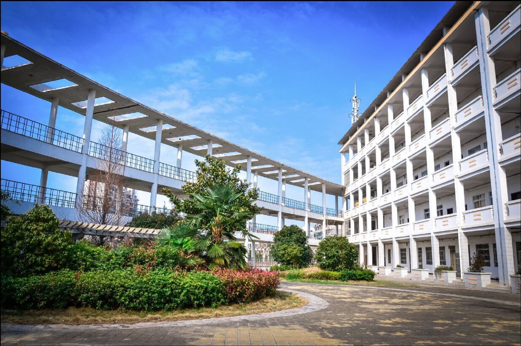  p>安徽现代信息工程职业学院(anhui modern information engineering