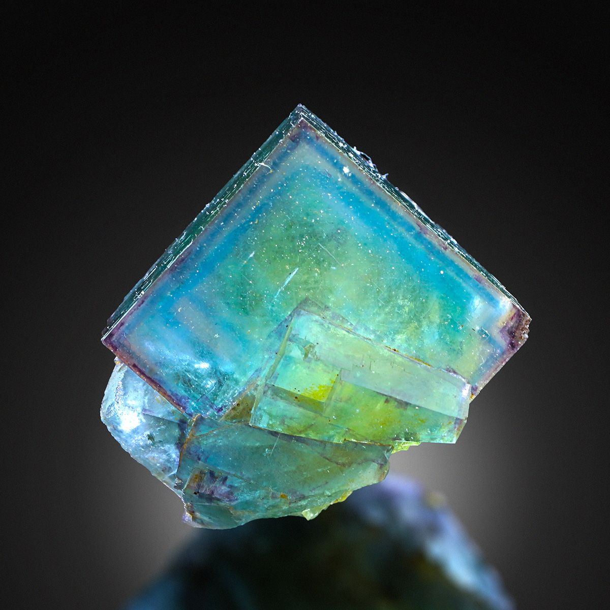  p data-id="gntbujj4t4">萤石(fluorite)又称 a target="_blank"