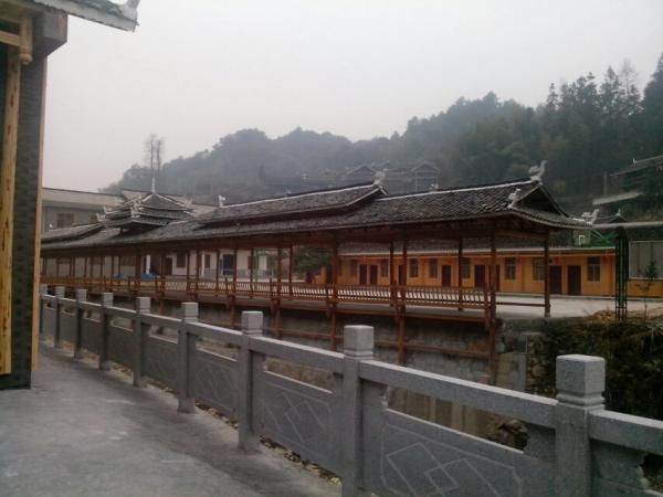  p data-id="gnazlbqg6g">清江湖,即洪江市托口电站库区,因水库干流