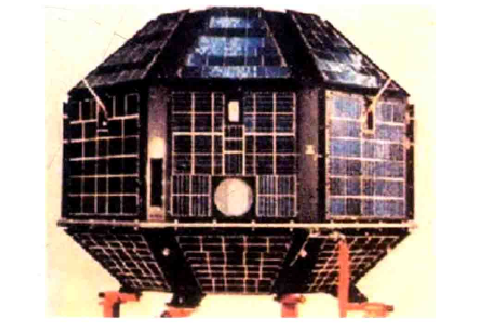 data-lemmaid="121904">印度 /a>第一颗人造卫星,由印度自主设计研制