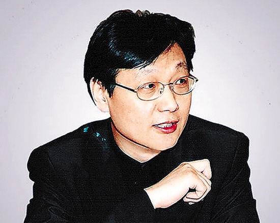 香港岭南大学前中文系教授,系主任.