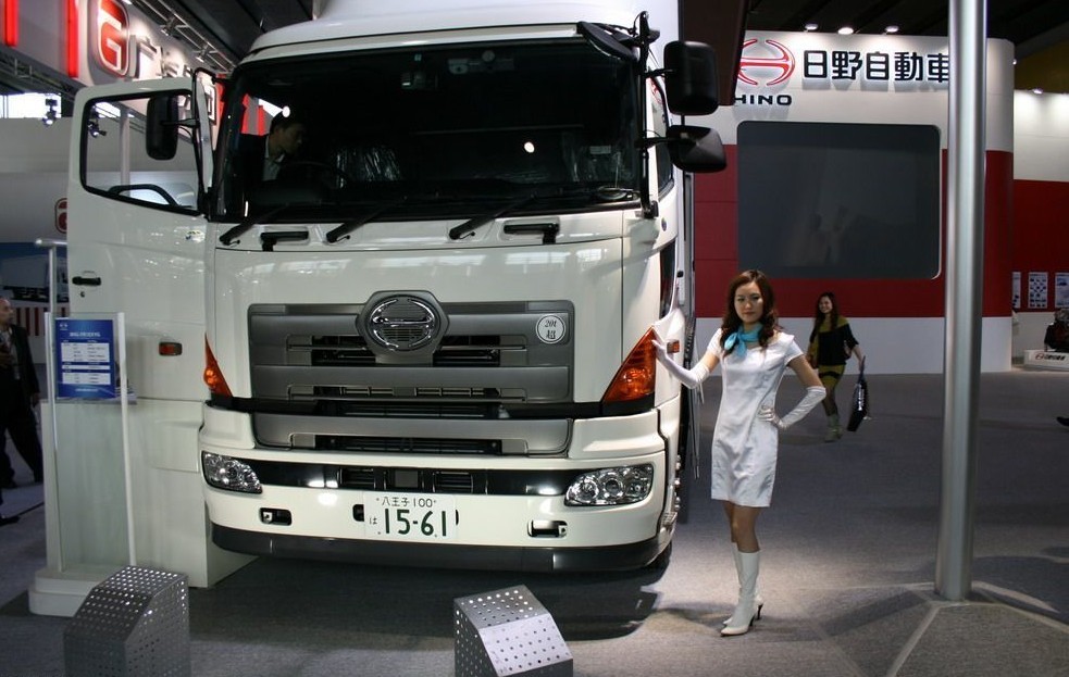 日本日野汽车公司