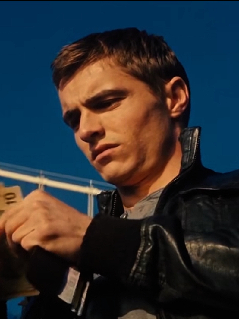 杰克·怀尔德,男,魔术犯罪电影《 a target="_blank" href="/item/惊