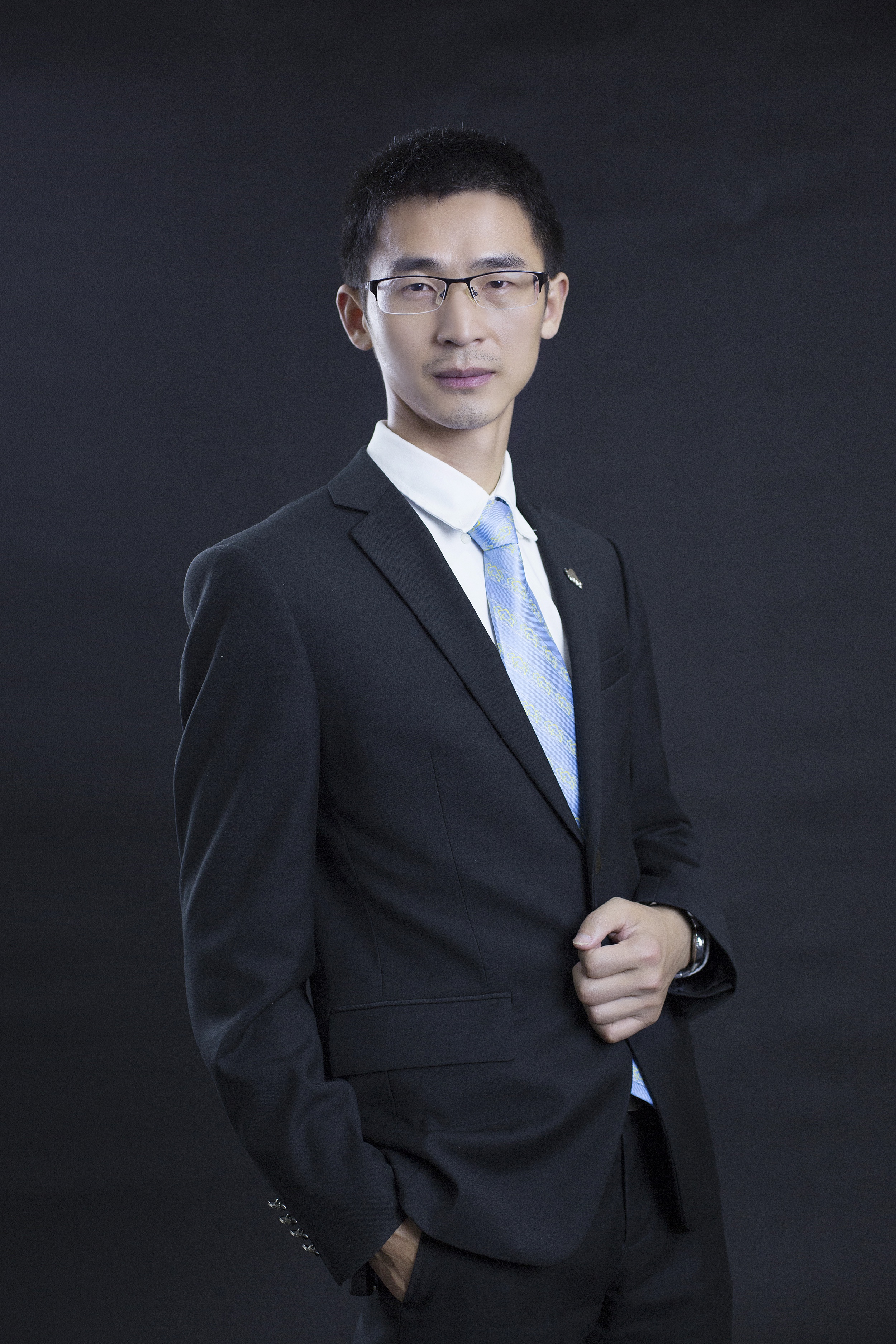 系重庆雷力律师事务所高级合