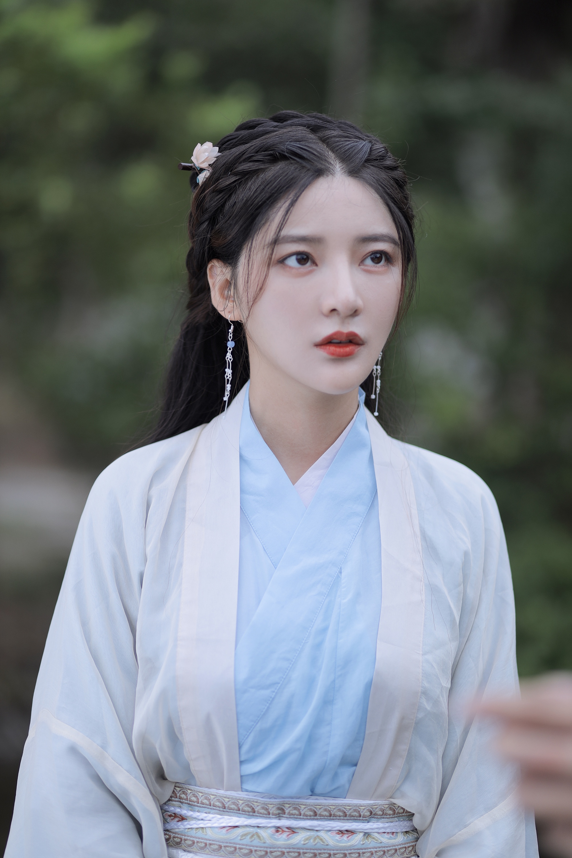  p data-id="gncnetya1f">杨伊墨,出生于1996年