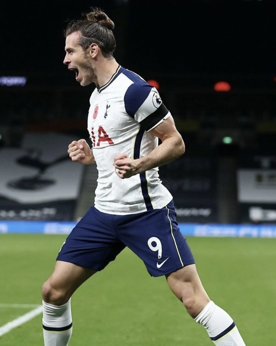  p>加雷思·贝尔 i>(gareth bale) /i>,全名加雷思·弗兰克·贝尔