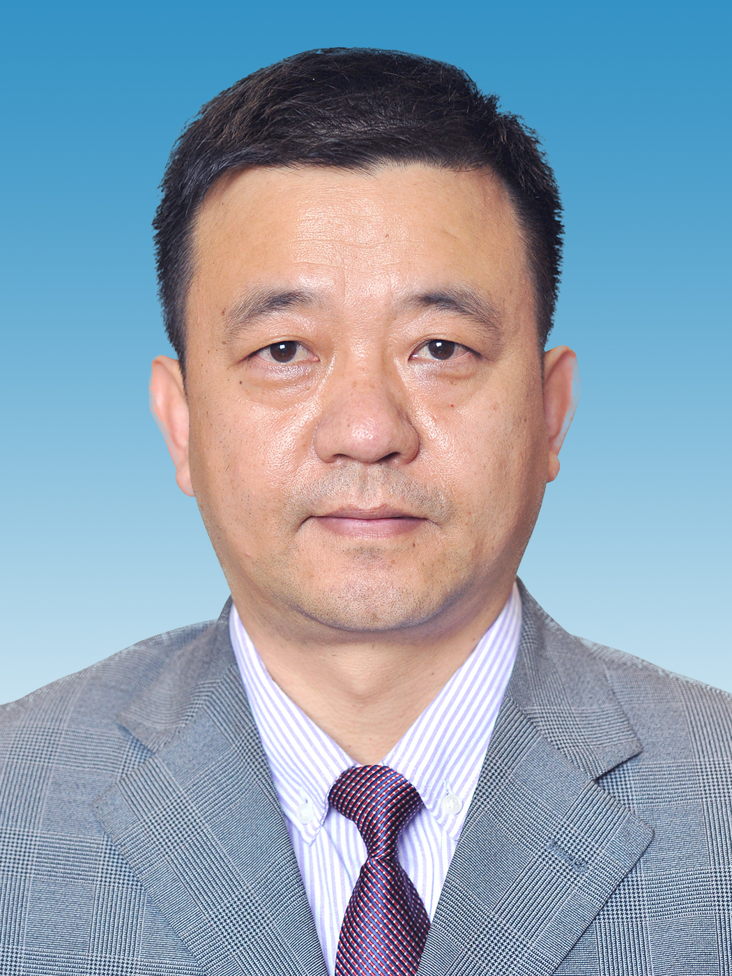 刘强