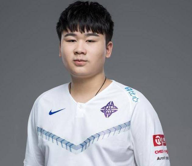  p> span class="ref" data-ctrid="sf0c6dup0cjb">闫扬威(游戏id:wei