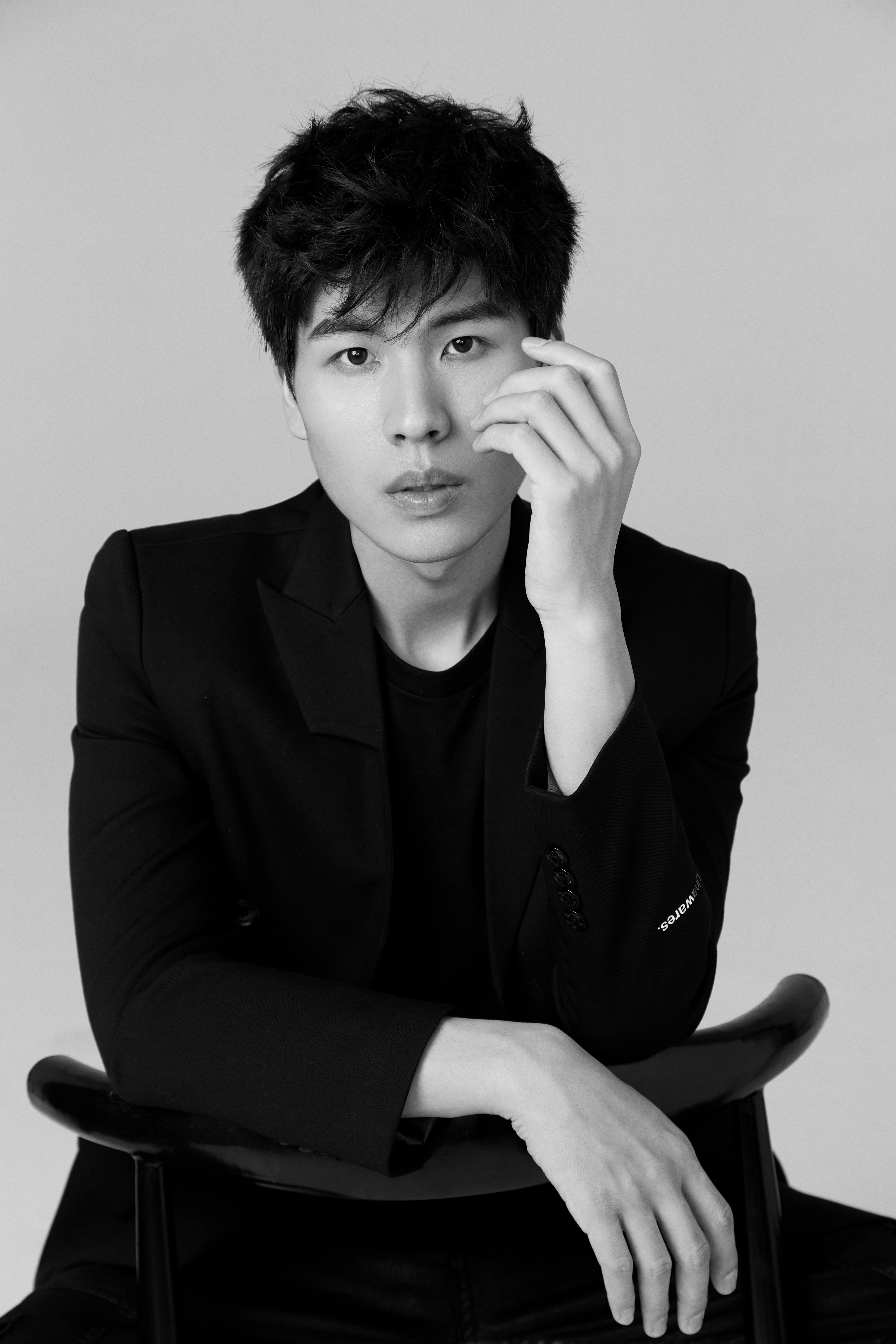  p data-id="gnartnt42n">孙圣凯,博士, span