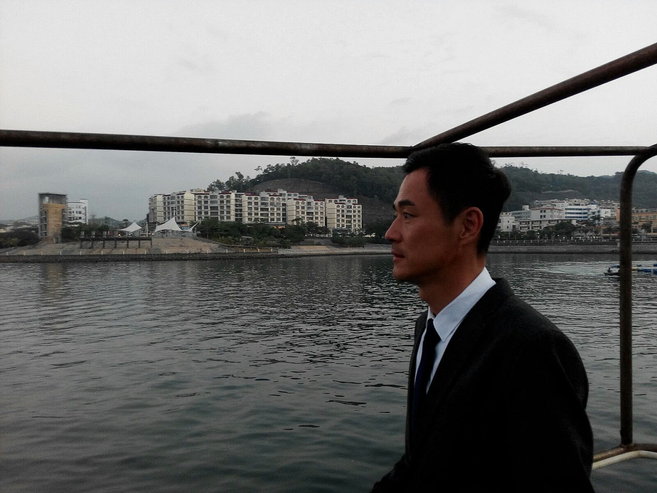 张涵（中国内地男演员）_百度百科