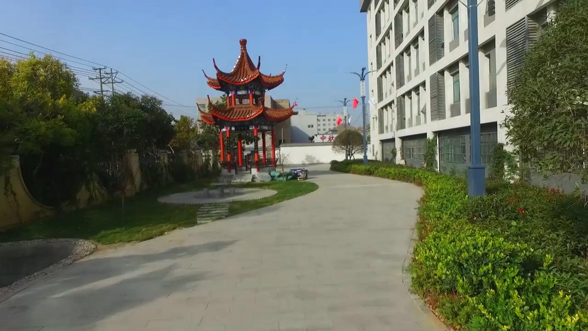  p>睢宁县第二中学,是全县规模最大的公办初级中学.