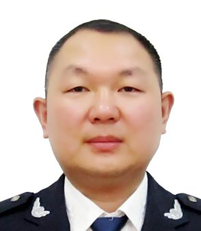 曾平