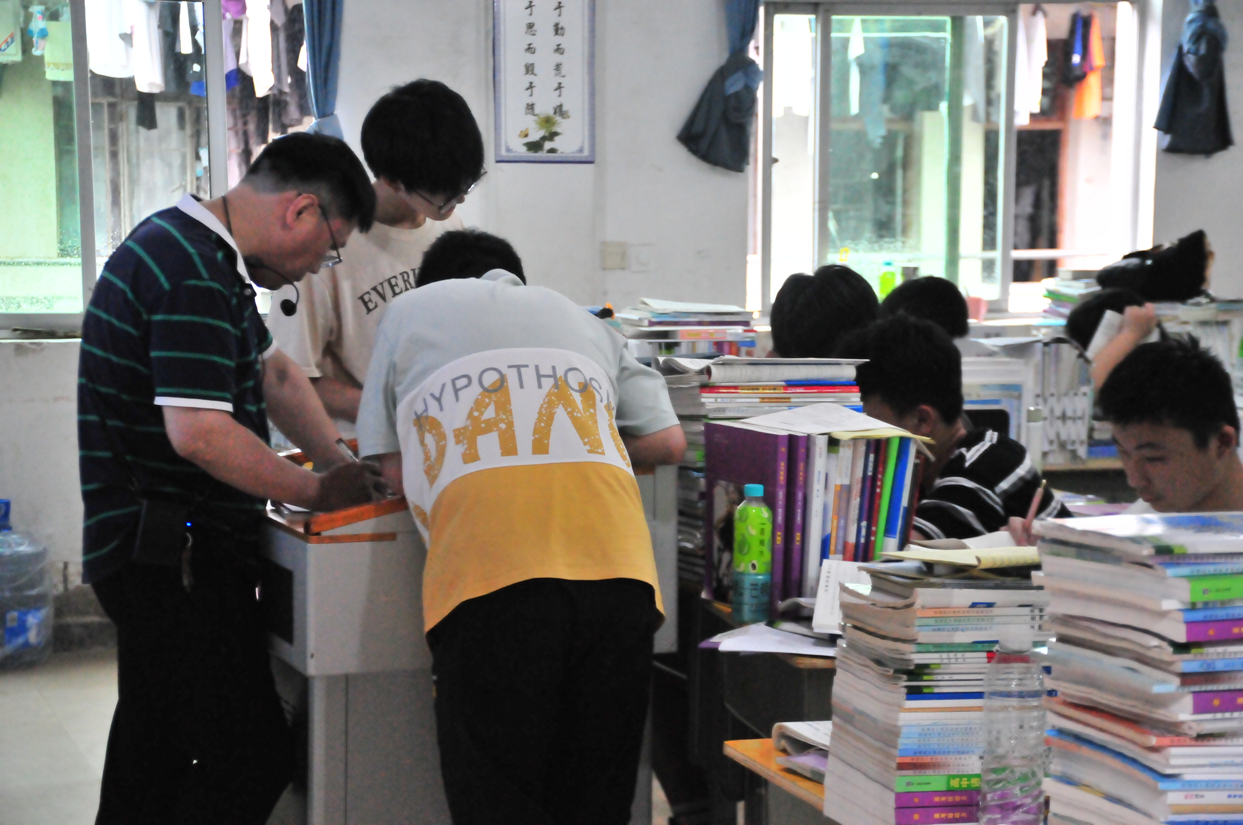 class="ref" data-ctrid="t90djyzcpuqc">江西省鹰潭市余江区桃李学校