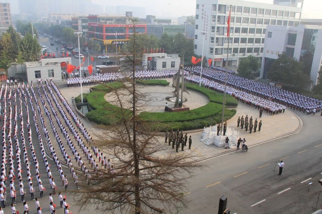  p>临沂第十八中学(原 a href="#" data-lemmaid="6802303">罗庄一中 