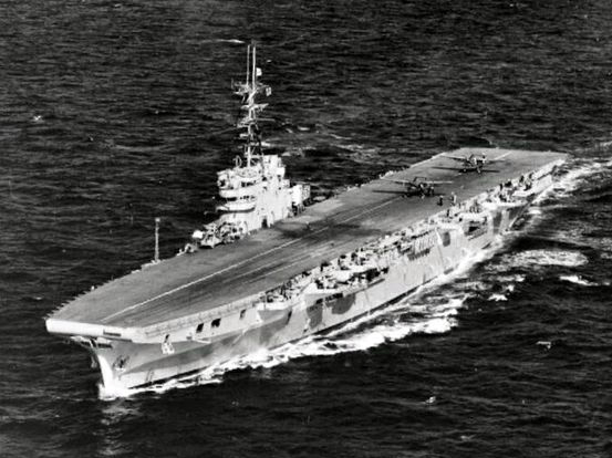 巨人级航空母舰