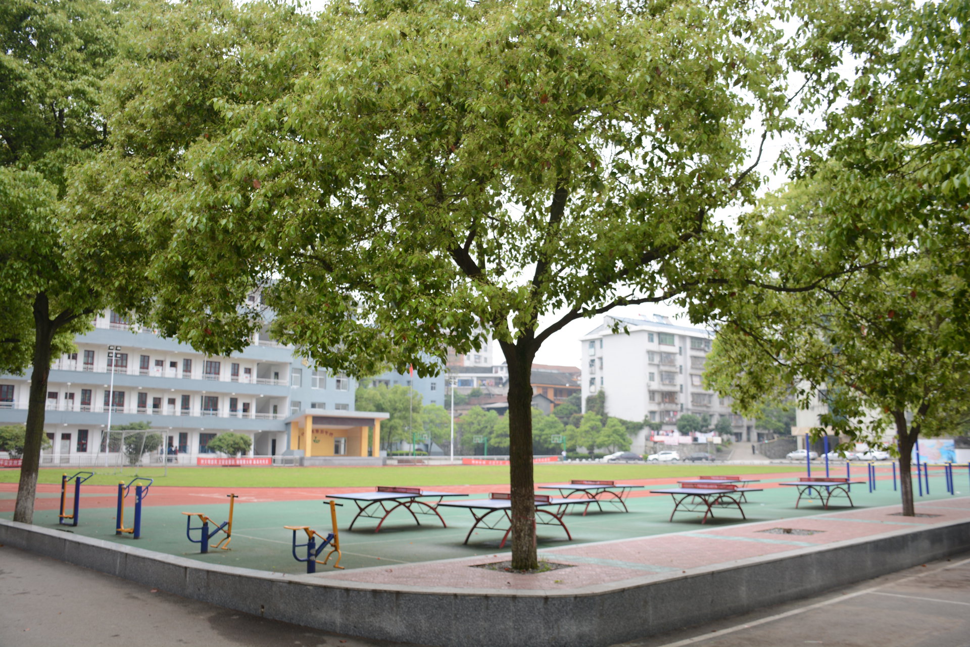 湖南省怀化市旅游学校