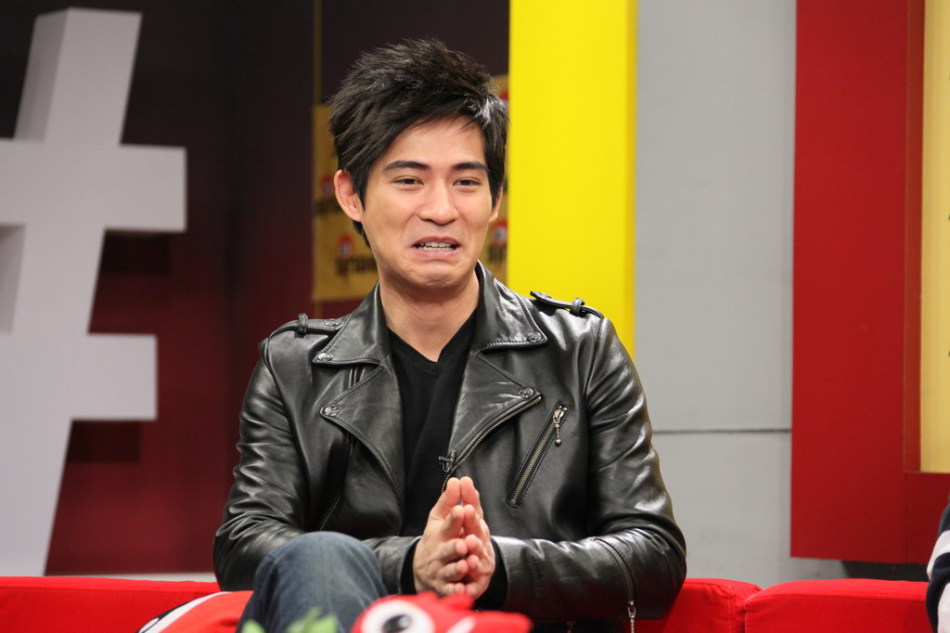  p>周渝民(vic chou),1981年6月9日出生于台湾省宜兰县,中国台湾影视