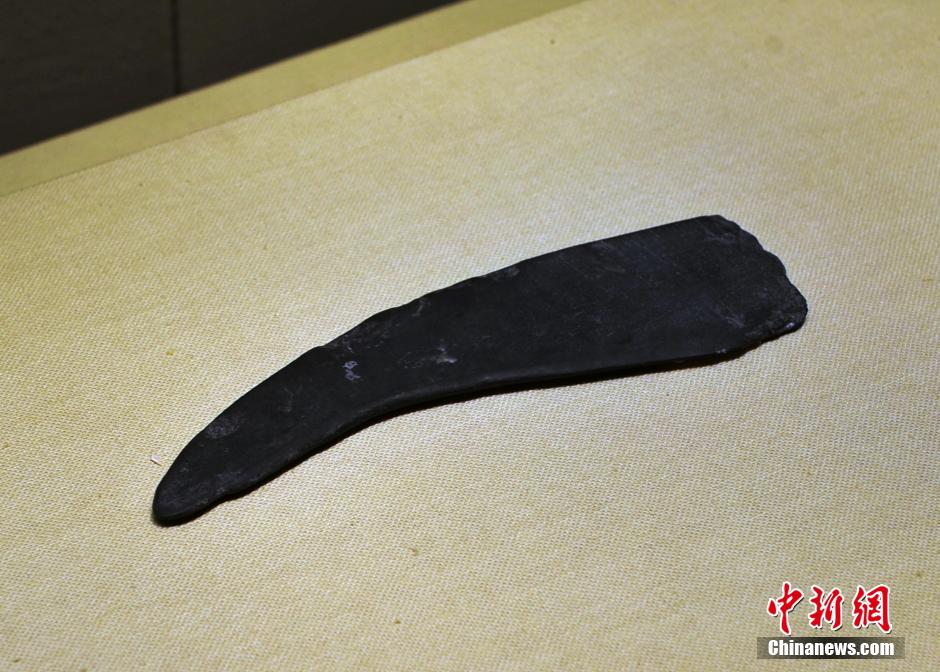  p data-id="gnb67j33z8">"砭镰"经专家考证,是世界上最早的手术刀