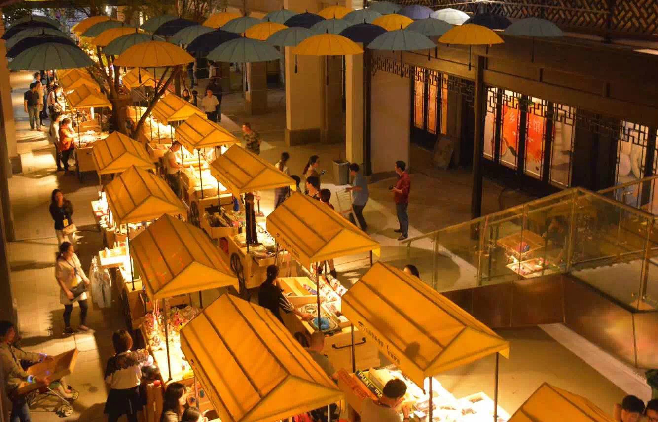 target="_blank" href="/item/诸暨市">诸暨市 /a>的一个主题夜市